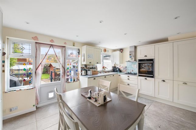 34, Blacklands Drive, Hayes photo 2