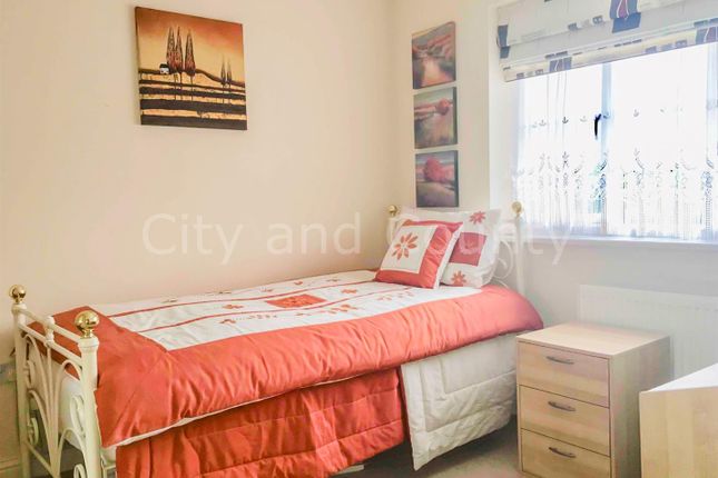 Thumbnail Room to rent in Loch Fyne Close, Orton Northgate, Peterborough