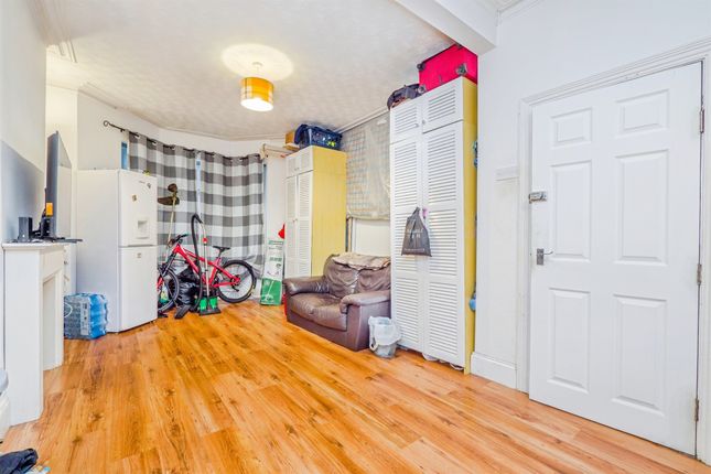 263, Moorland Road, Cardiff photo 2