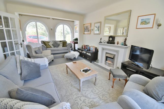 372, New Road, Ferndown photo 4