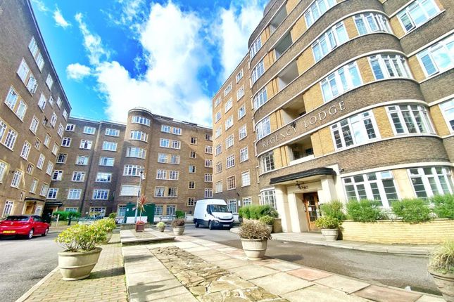 Flat to rent in Adelaide Road, London