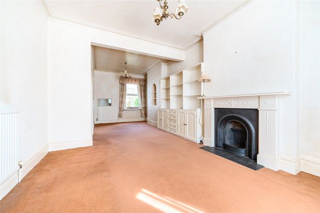 End terrace house for sale in Thornton Road, Barnet