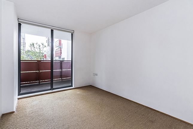 Flat to rent in Barlby Road, London