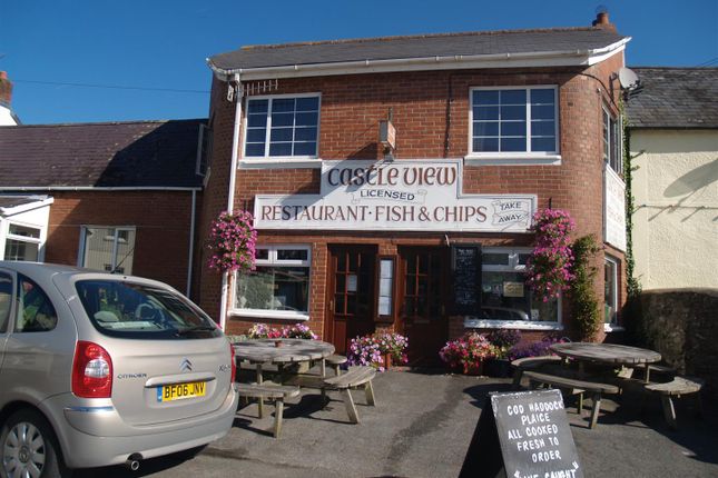 Thumbnail Commercial property for sale in Castle View Restaurant With Flat, Grist Square, Laugharne, Carmarthen