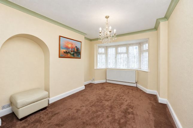 58 Harvey Road, Northolt photo 2