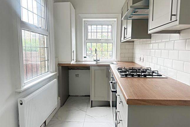 15, Duke Street, Elland photo 3