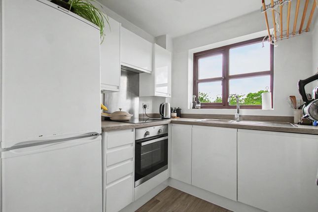 19, Andrews Place, London photo 4