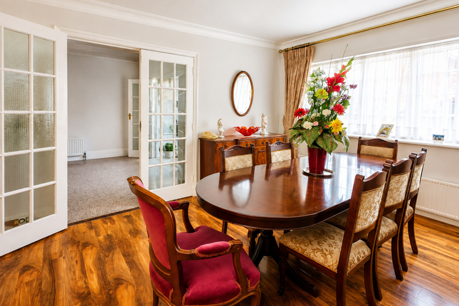 52, Beaufort Road, Ealing photo 4