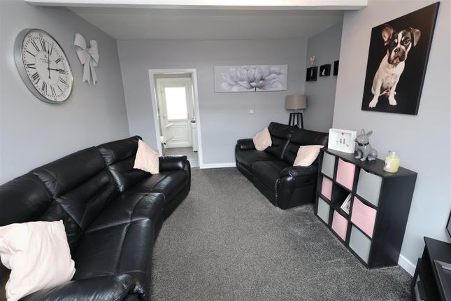 5, Strone Crescent, Greenock photo 4