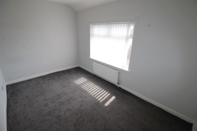 29, Lowerson Avenue, Houghton Le Spring photo 4