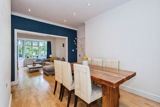 5, Redclyffe Avenue, Greater Manchester photo 4