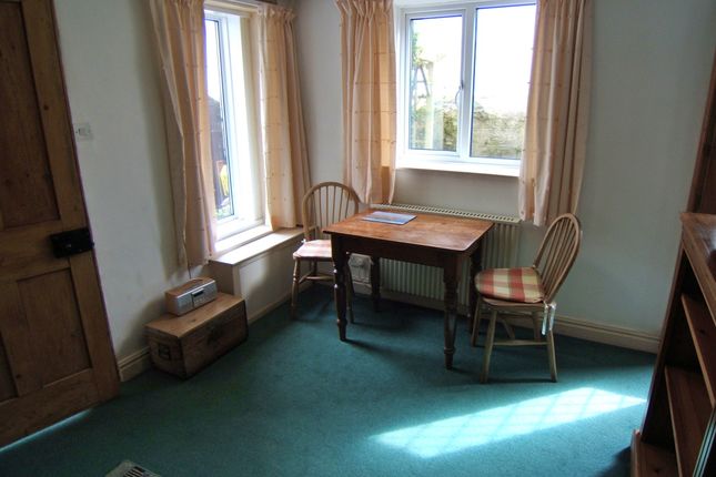 46, Albert Street, Ventnor photo 3