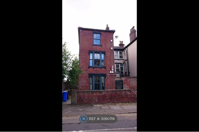 Flat, Clarkehouse Road, Sheffield photo 3