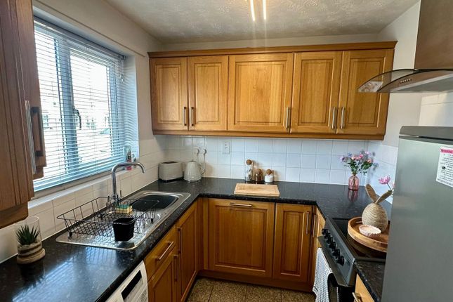 4, Tristram Court, Hereford photo 4