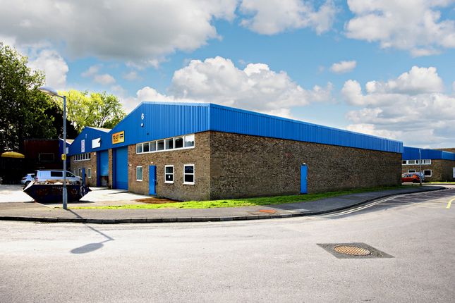 Industrial to let in Unit 6, Headlands Trading Estate, Swindon