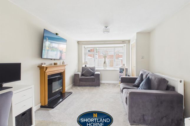 2, Hovelands Close, Coventry photo 2