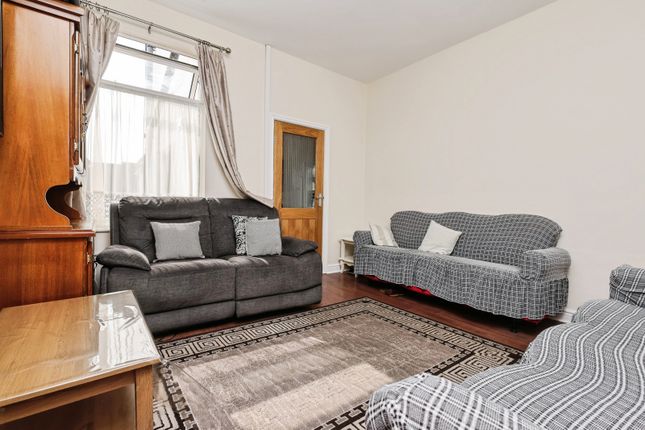 47, Ridgeway, Birmingham photo 4