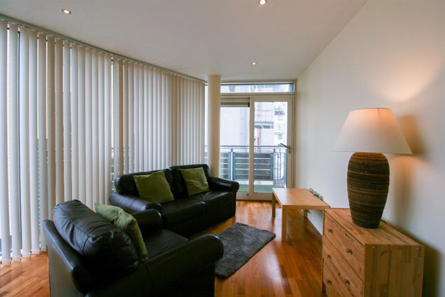59 Glasshouse, 3 Canal Square, Birmingham photo 3