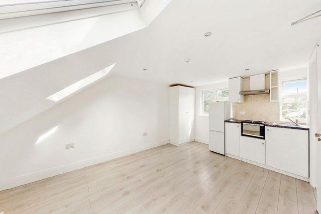 Flat E, 435 Northolt Road, Northolt Road, Harrow photo 2