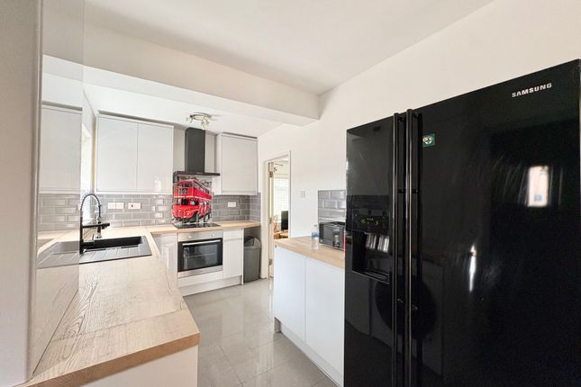 16 Johnson Road, Nottingham photo 2