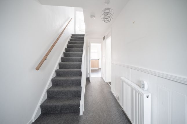 2, Springfield Rd, Scotland, United Kingdom photo 3