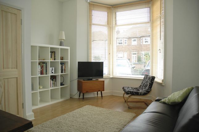 30a, Wellmeadow Road, London photo 2