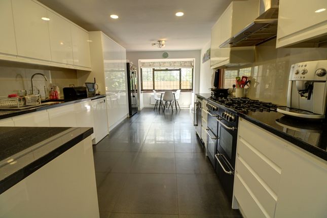 24, Lackmore Gardens, Reading photo 3