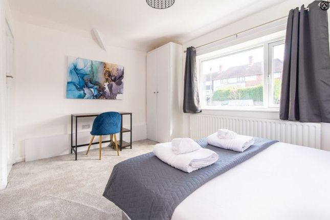 14 Kneeton Vale, Nottingham photo 2