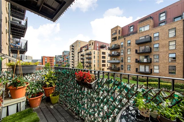 Flat for sale in Brumwell Avenue, Woolwich