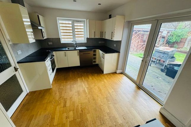 42, Enmore Road, Southall photo 2