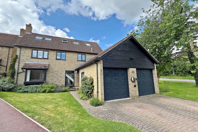 Thumbnail Detached house for sale in Balmoral Close, Flitwick, Bedford