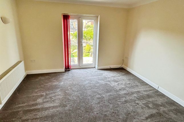 23, Henley Court, Gainsborough photo 3