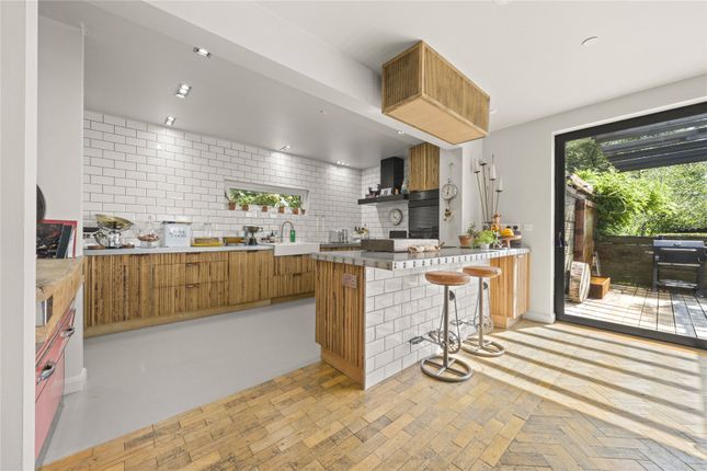 30, Tilekiln Lane, East Sussex photo 4