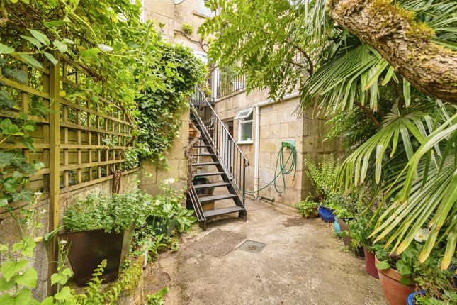7, Clarence Terrace, Bath photo 3