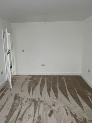 Exeter Road, South Harrow photo 3