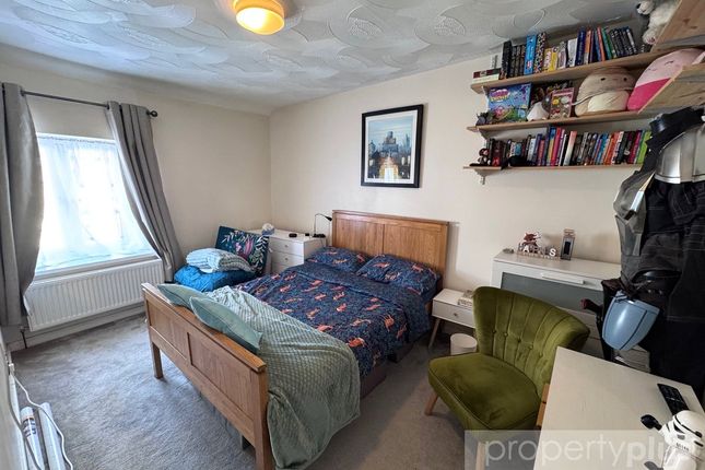 60, Gelligalled Road, Rhondda Cynon Taff photo 5