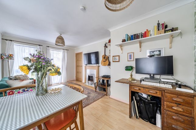 Flat 2, Amber Court, 27, Morden Road, Mitcham photo 3