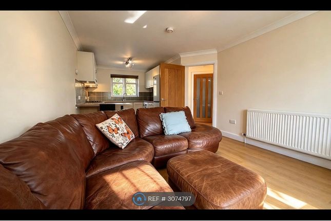 Heath Court, MaesYCoed Road, Cardiff photo 5