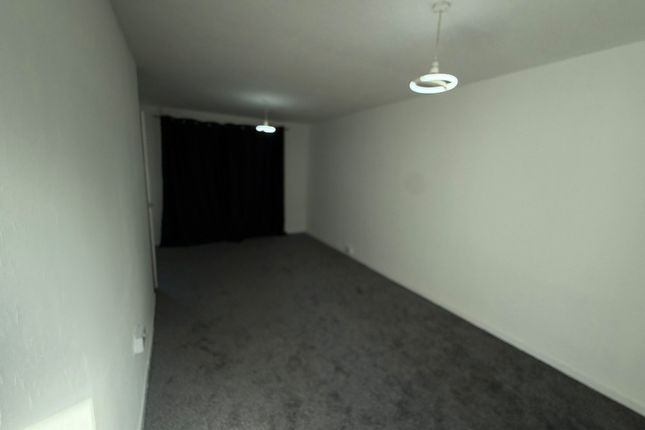 61, Kinross Avenue, LEICESTER photo 4