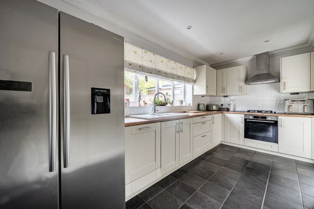 1A,, Nash Grove Lane, Wokingham photo 3