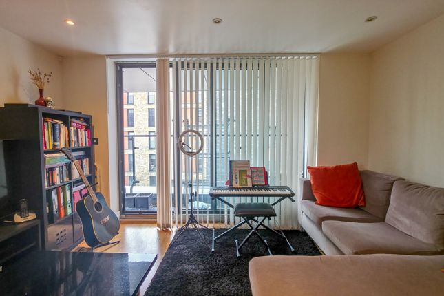 Flat 6, Union House, 11 Bunton Street, Woolwich photo 2
