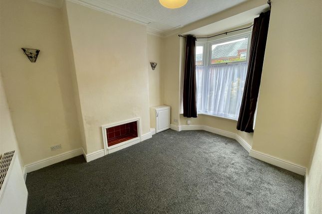 11, Holmwood Grove, Darlington photo 2