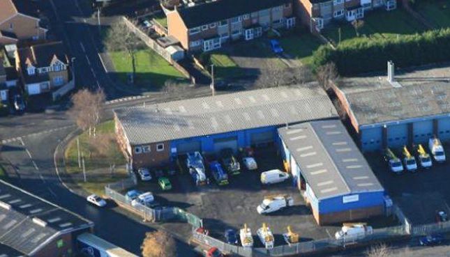 Industrial to let in Unit 1 Pearsall Drive, Oldbury