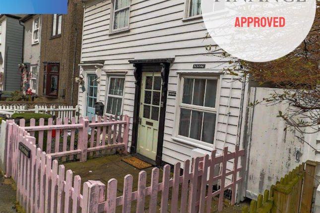 3-bed terraced on 5, Queens Road, Burnham-on-Crouch, £195,000