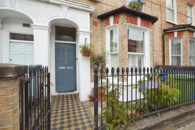 Flat for sale in Maxted Road, Peckham