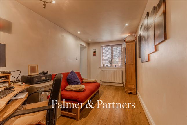 16, Grayling Road, Ipswich photo 3