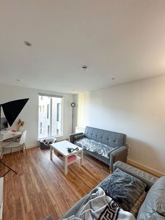 405 The Exchange, 8 Elmira Way, Salford photo 4