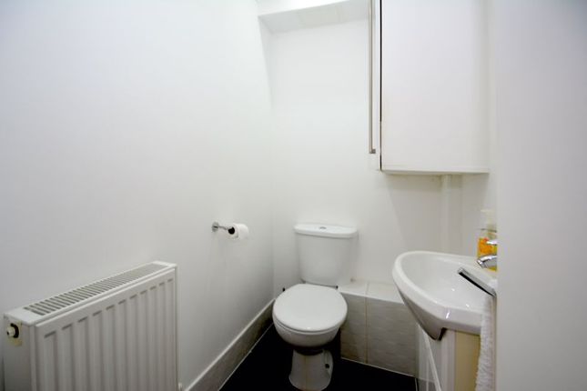 Flat for sale in Windmill Court, Broadway, Sheerness