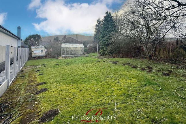 Oaklyn, Fagl Lane, Wrexham photo 3