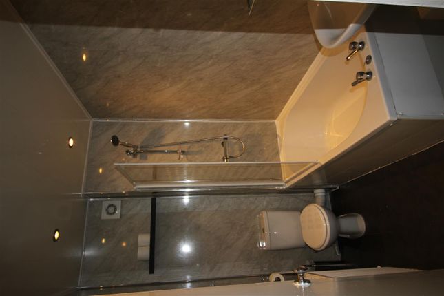 18, Greenfield Road, St. Helens photo 5
